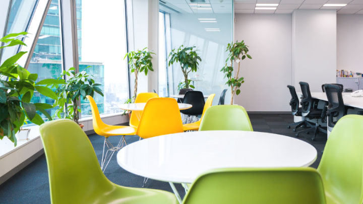 オフィスの休憩室をカフェ風にするメリットと導入アイデアを解説！